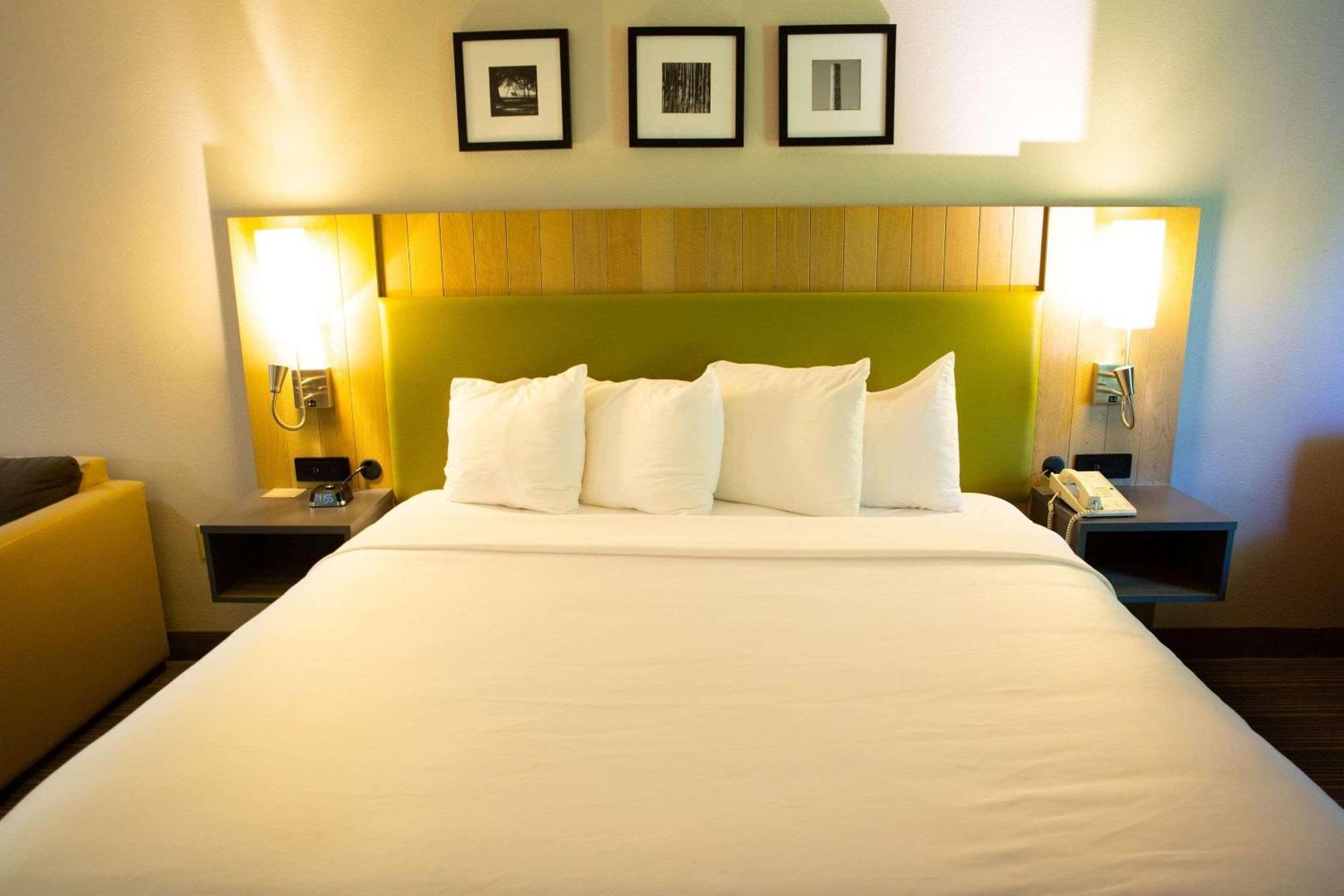 Country Inn & Suites By Radisson, Burlington Elon , Nc Екстер'єр фото