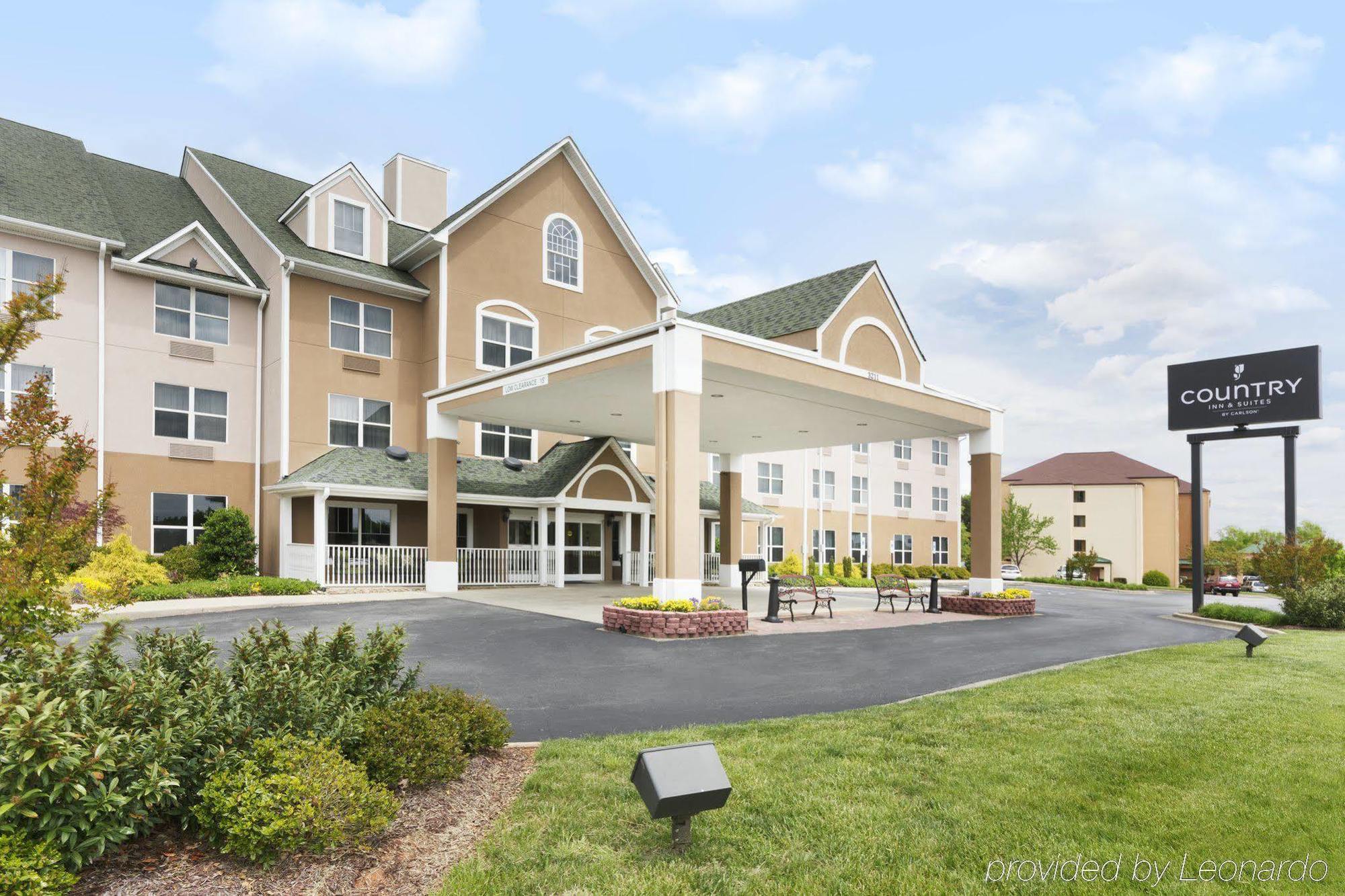 Country Inn & Suites By Radisson, Burlington Elon , Nc Екстер'єр фото