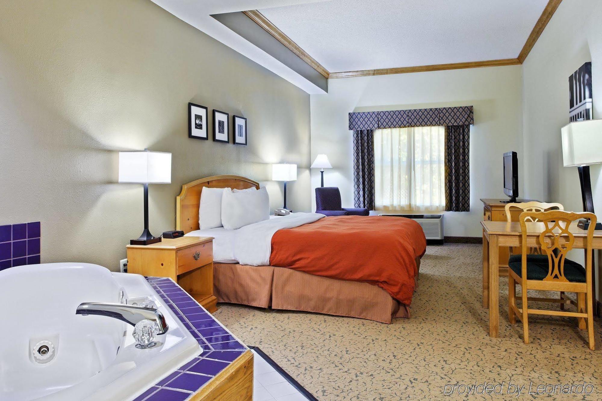 Country Inn & Suites By Radisson, Burlington Elon , Nc Екстер'єр фото