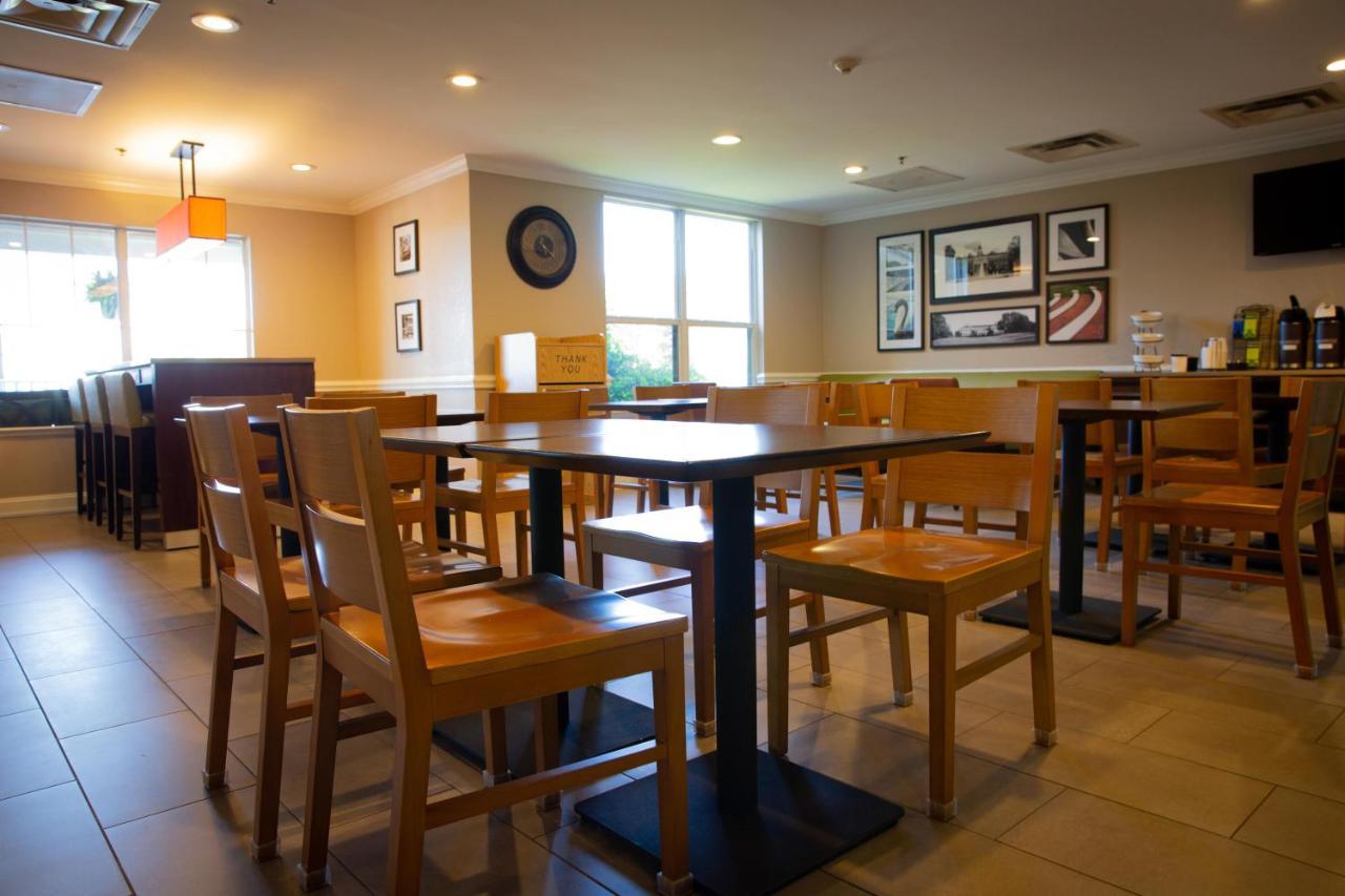 Country Inn & Suites By Radisson, Burlington Elon , Nc Екстер'єр фото